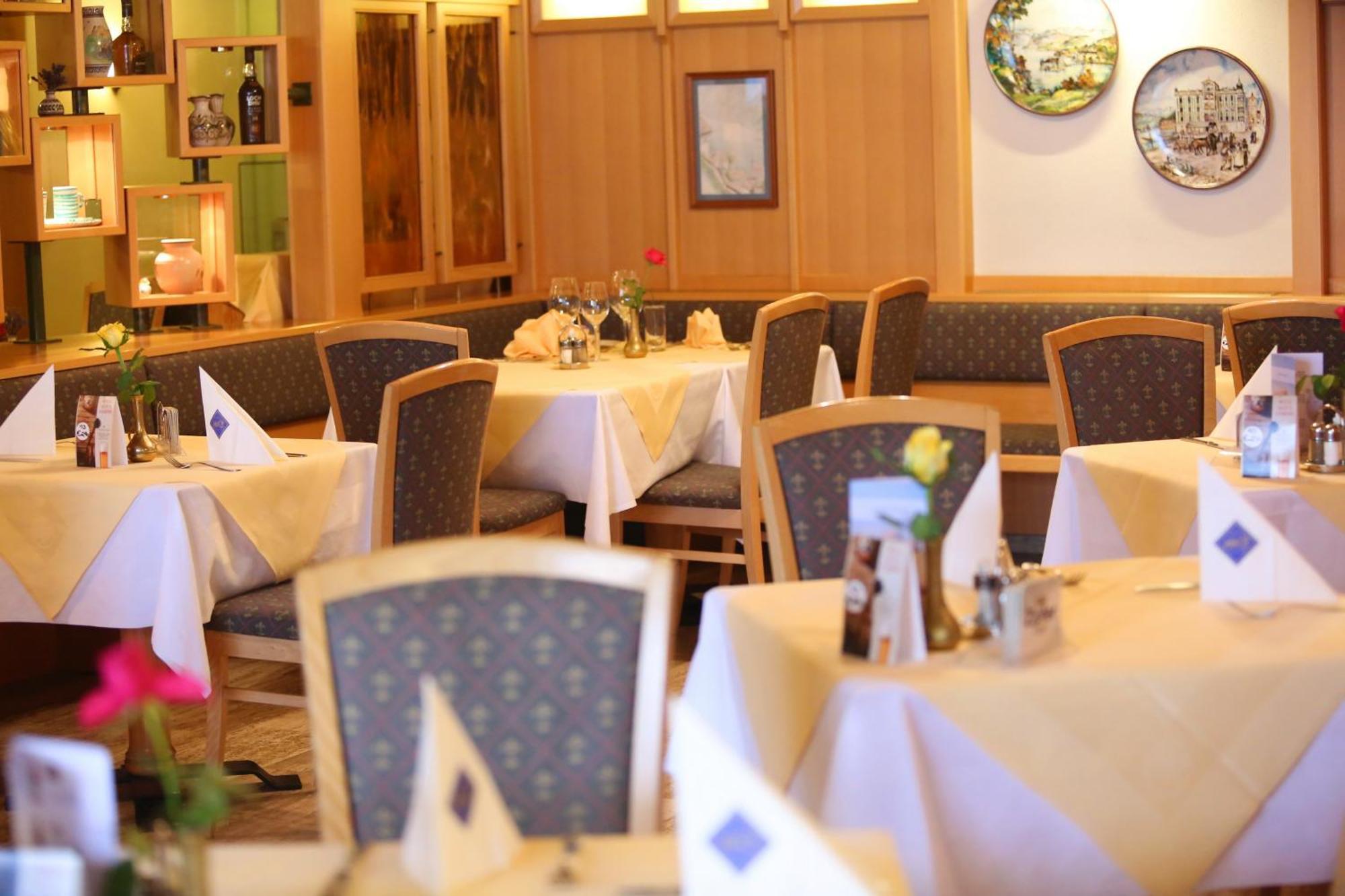 Seegasthof Hois'N Wirt - Hotel Mit Wellnessbereich Gmunden Exterior foto